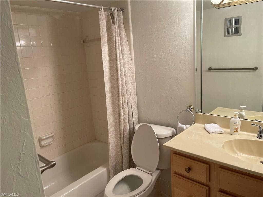 248 Palm Dr 5, Naples, FL 34112-19