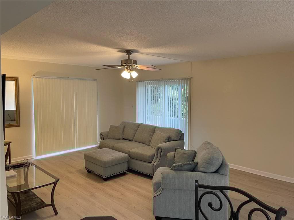 248 Palm Dr 5, Naples, FL 34112-6