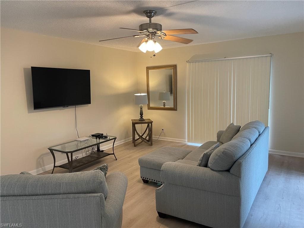 248 Palm Dr 5, Naples, FL 34112-8