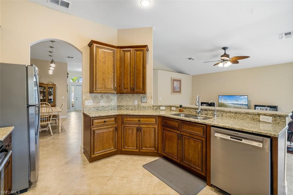 8423 Hollow Brook Cir, Naples, FL 34119-4