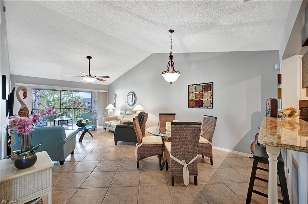 784 Landover Cir 203, Naples, FL 34104-1