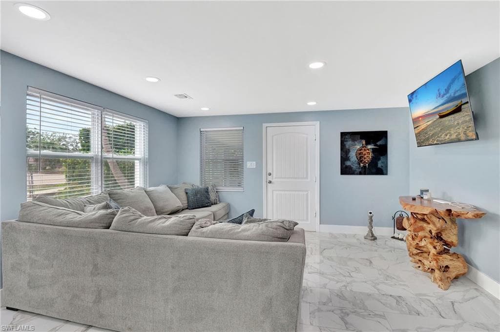 1009 Ridge St, Naples, FL 34103-10