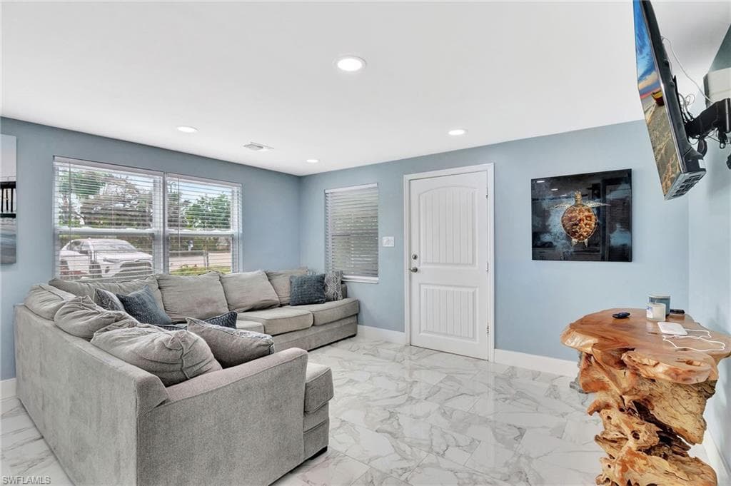 1009 Ridge St, Naples, FL 34103-11