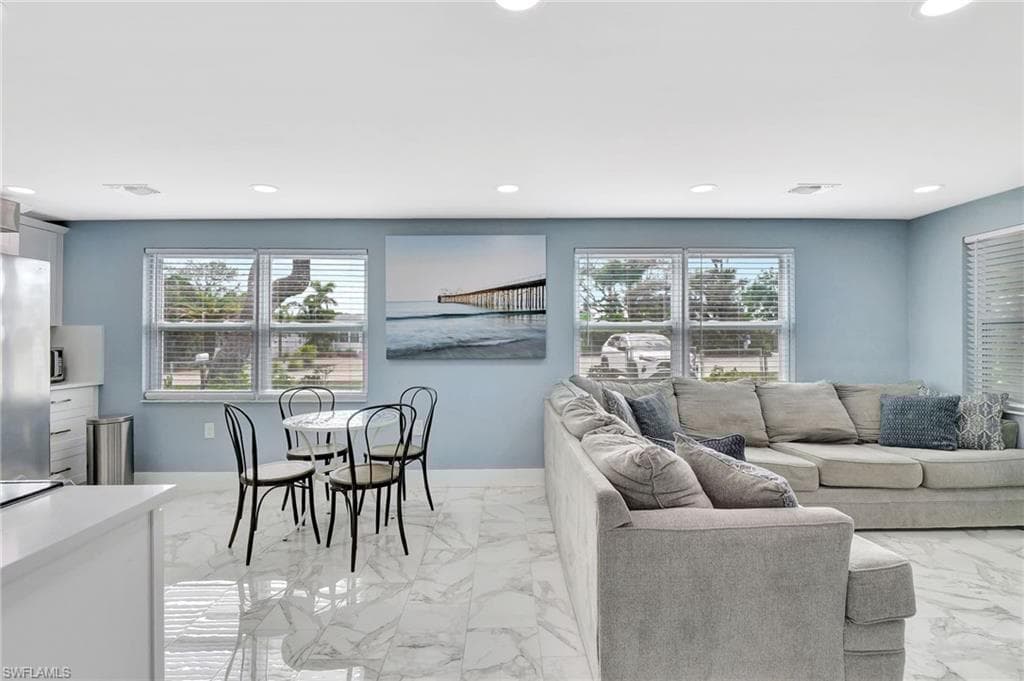1009 Ridge St, Naples, FL 34103-12
