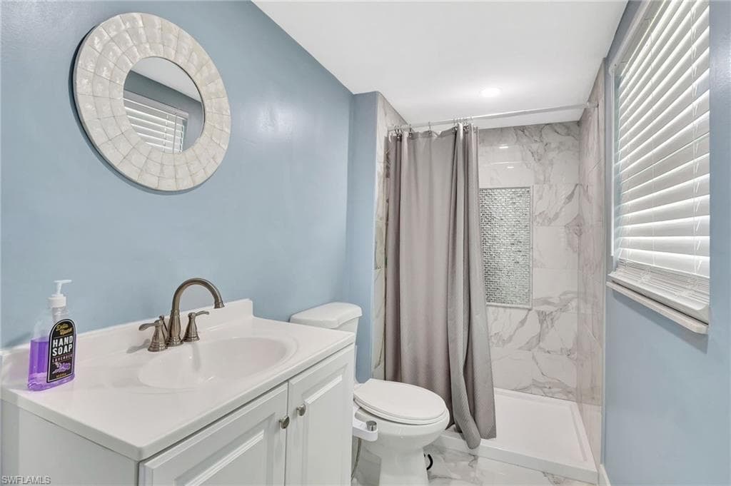 1009 Ridge St, Naples, FL 34103-22