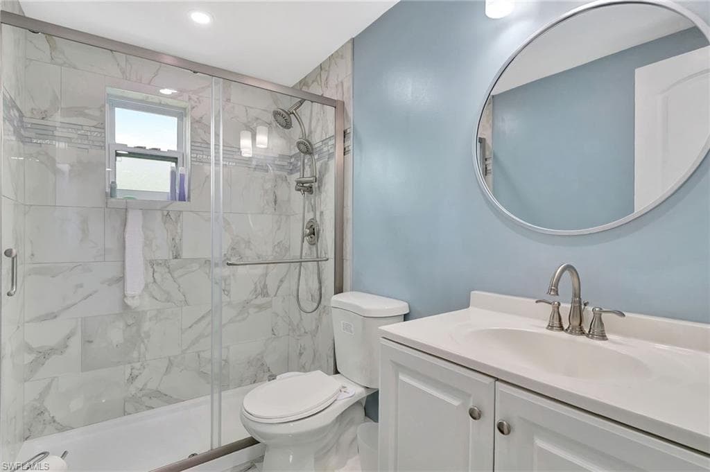 1009 Ridge St, Naples, FL 34103-26