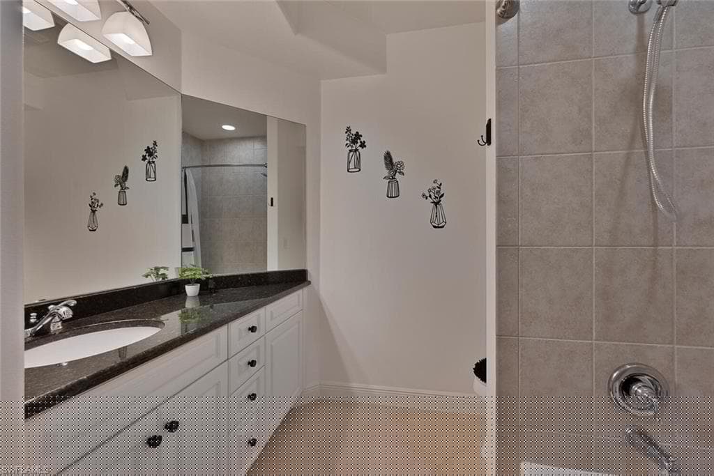 8106 Tauren Ct, Naples, FL 34119-13