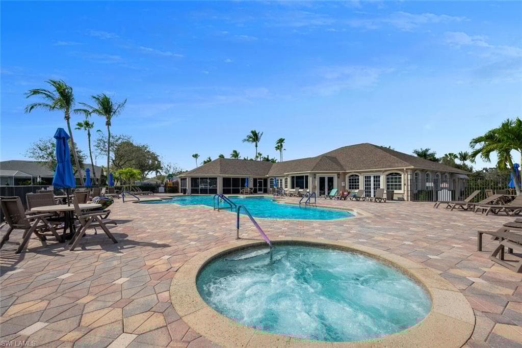 8106 Tauren Ct, Naples, FL 34119-21