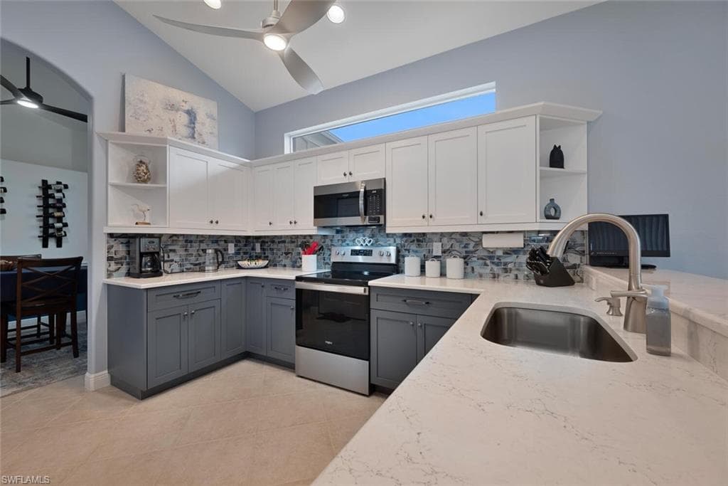 8106 Tauren Ct, Naples, FL 34119-6