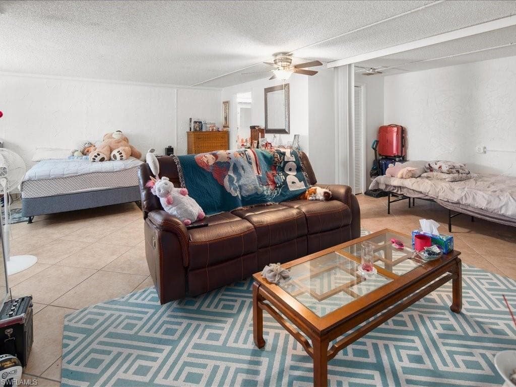9395 Pennsylvania Ave 7, Bonita Springs, FL 34135-20