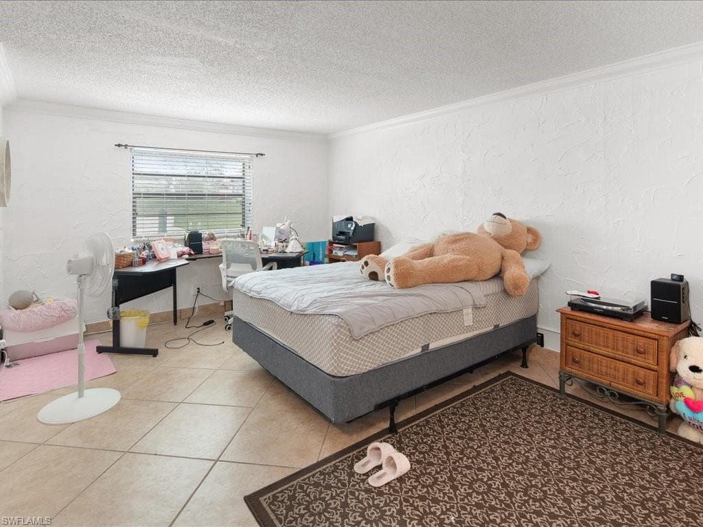9395 Pennsylvania Ave 7, Bonita Springs, FL 34135-22
