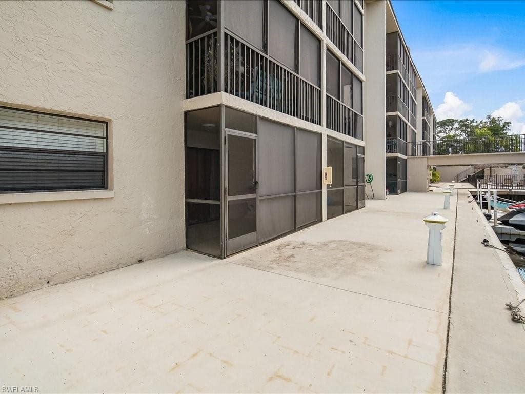 9395 Pennsylvania Ave 7, Bonita Springs, FL 34135-28