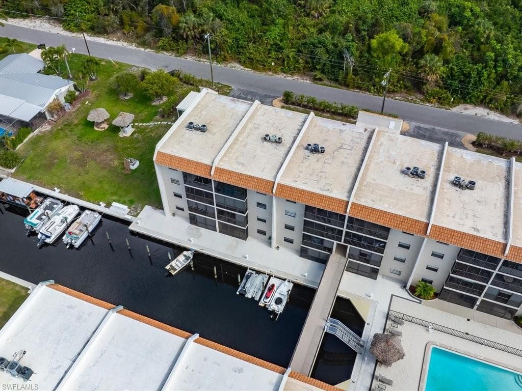 9395 Pennsylvania Ave 7, Bonita Springs, FL 34135-31