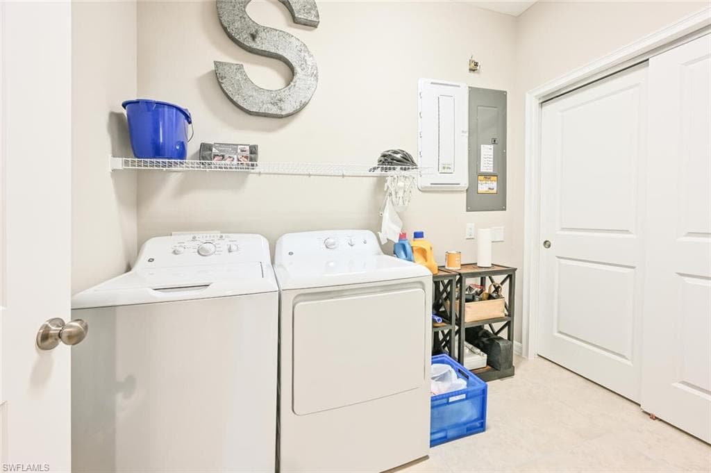 9389 Pocida Ct 202, Naples, FL 34119-20