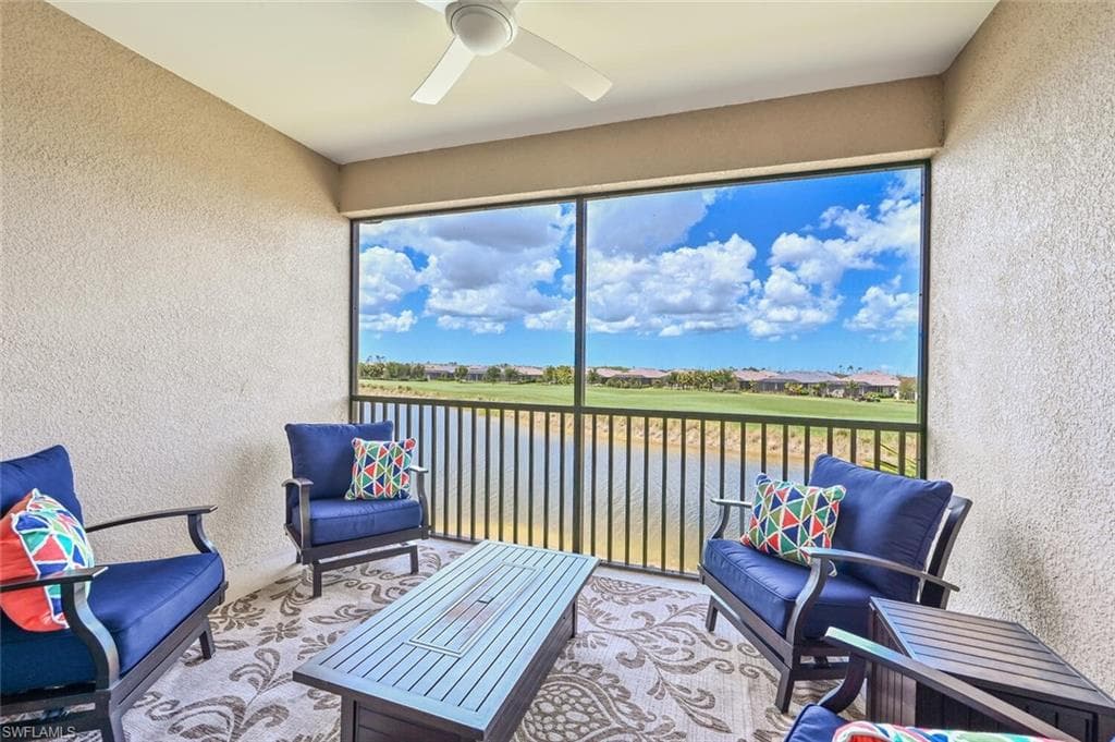 9389 Pocida Ct 202, Naples, FL 34119-2