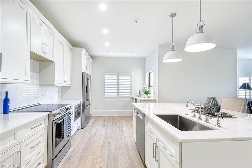 220 Vintage Cir B101, Naples, FL 34119-11