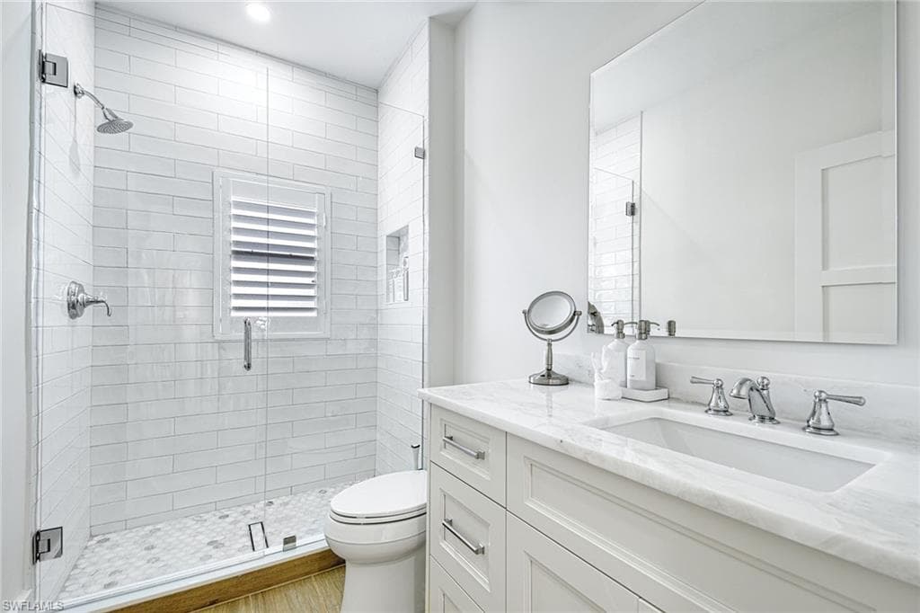 220 Vintage Cir B101, Naples, FL 34119-14