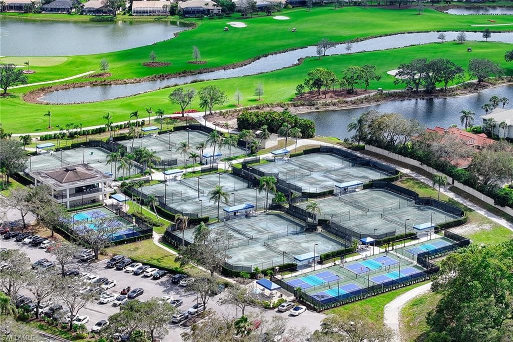 220 Vintage Cir B101, Naples, FL 34119-26
