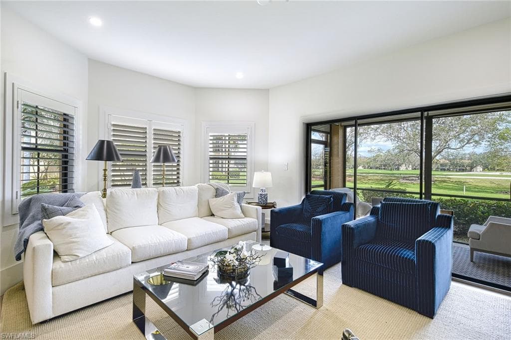 220 Vintage Cir B101, Naples, FL 34119-3