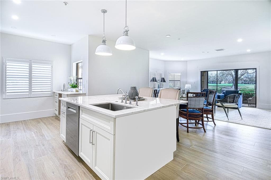 220 Vintage Cir B101, Naples, FL 34119-8