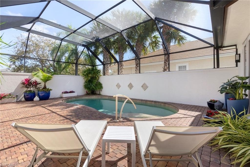 5066 Rustic Oaks Cir, Naples, FL 34105-10