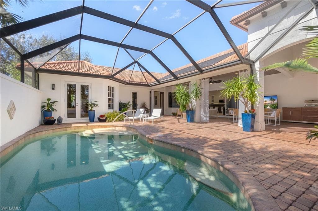 5066 Rustic Oaks Cir, Naples, FL 34105-13