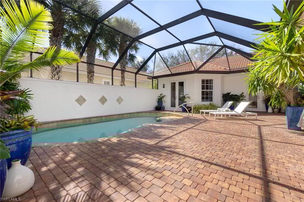 5066 Rustic Oaks Cir, Naples, FL 34105-14