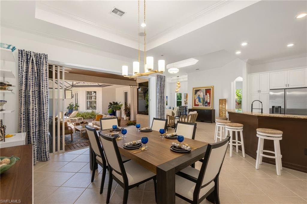 5066 Rustic Oaks Cir, Naples, FL 34105-17