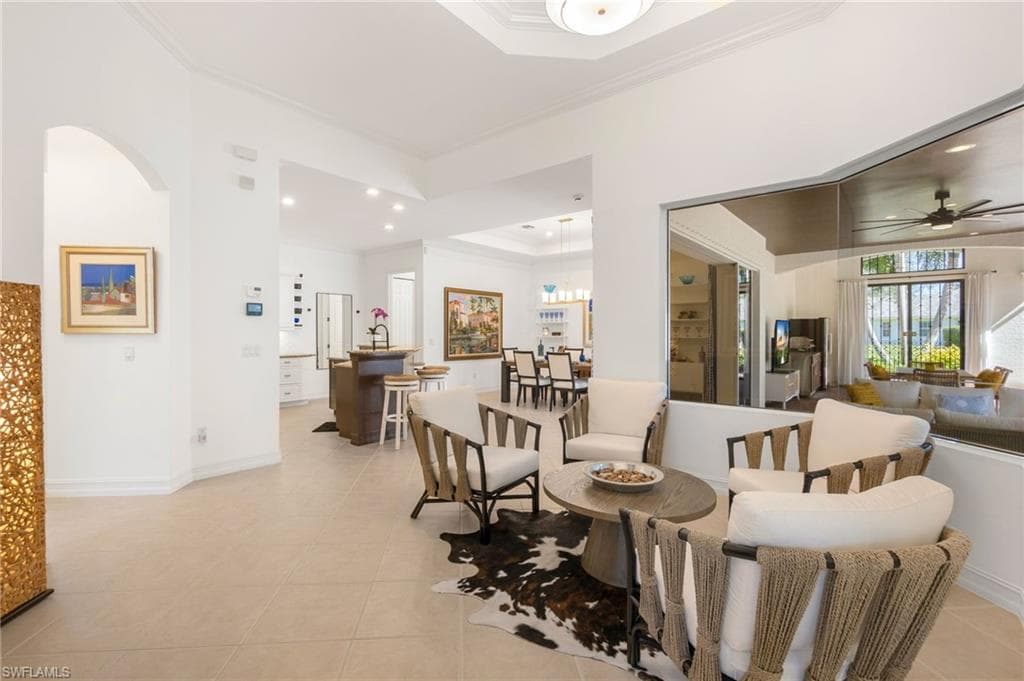 5066 Rustic Oaks Cir, Naples, FL 34105-24