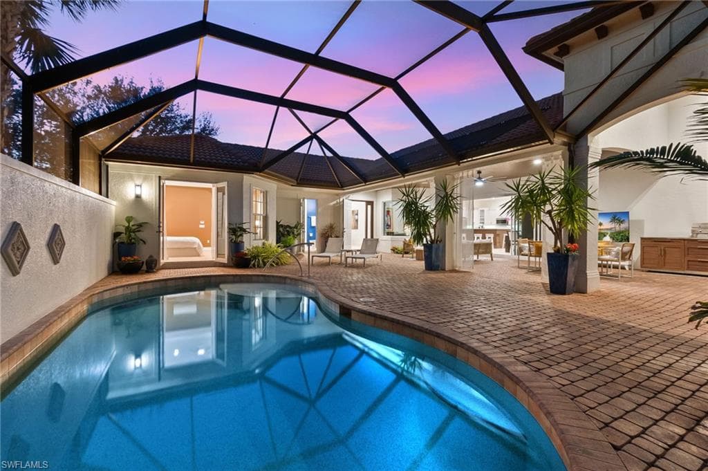 5066 Rustic Oaks Cir, Naples, FL 34105-46