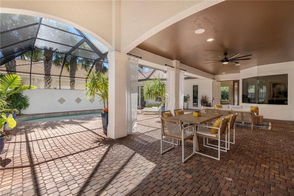 5066 Rustic Oaks Cir, Naples, FL 34105-6