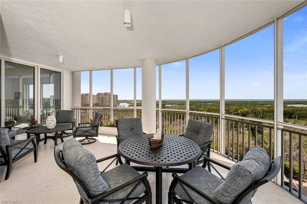 13675 Vanderbilt Dr 810, Naples, FL 34110-20