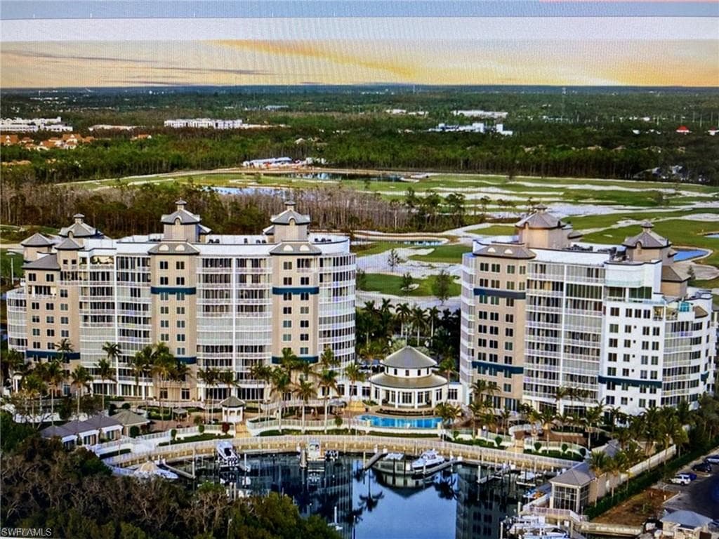 13675 Vanderbilt Dr 810, Naples, FL 34110-28