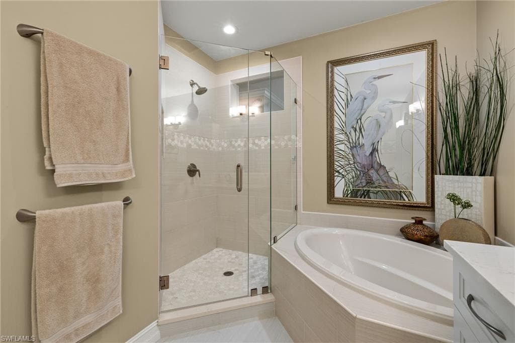 945 Eastham Way H203, Naples, FL 34104-22