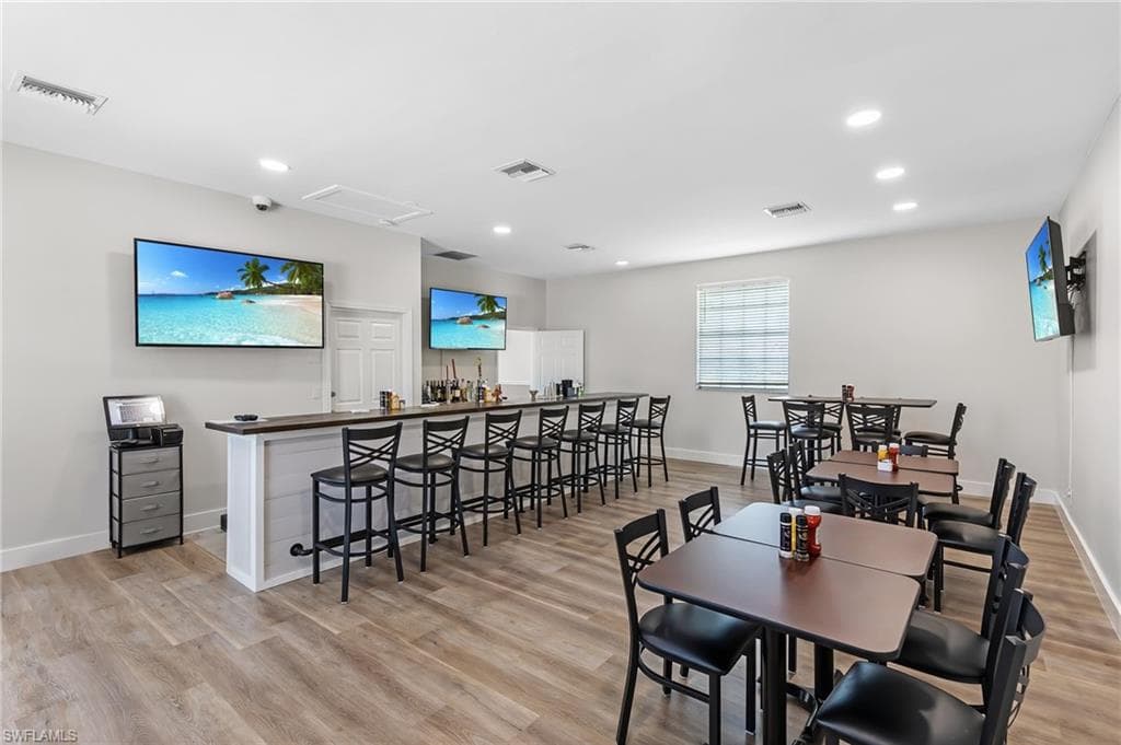 945 Eastham Way H203, Naples, FL 34104-40