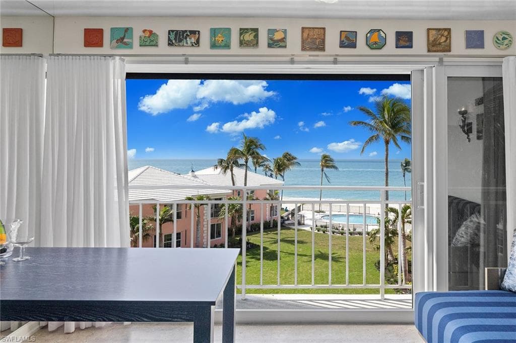 2401 Gulf Shore Blvd N 44, Naples, FL 34103-18