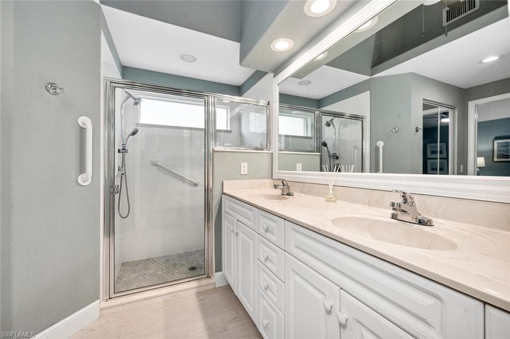 8310 Ibis Cove Dr, Naples, FL 34119-14