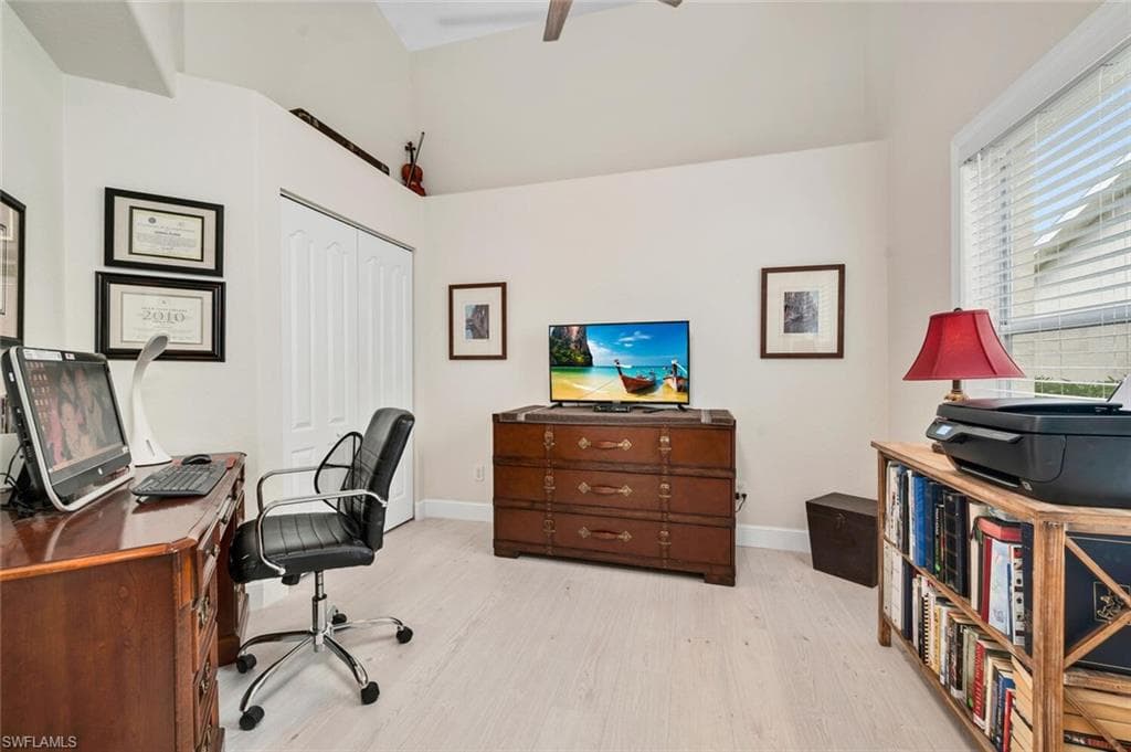 8310 Ibis Cove Dr, Naples, FL 34119-15