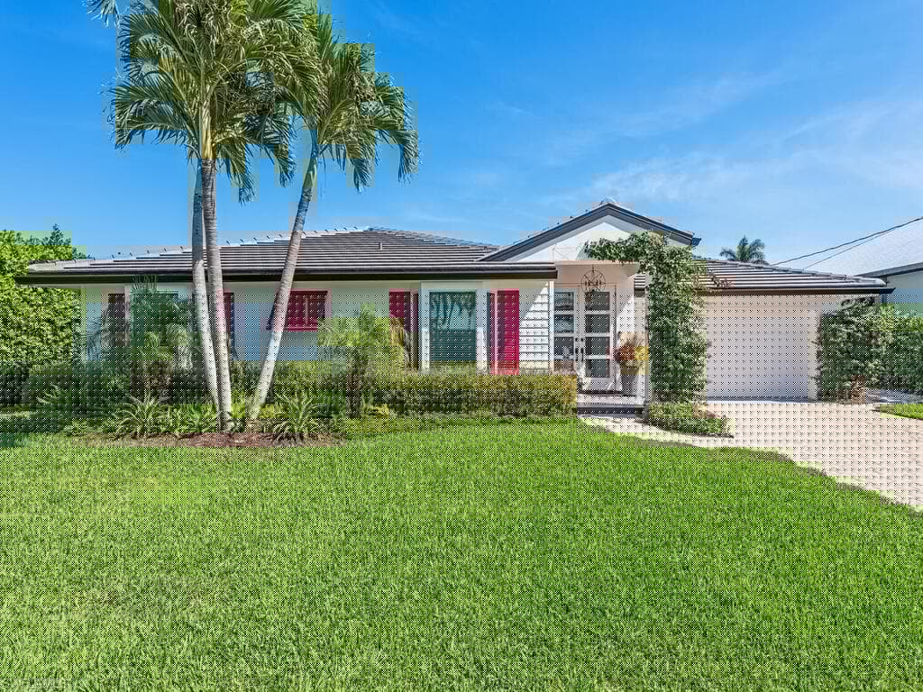 1565 Mullet Ln, Naples, FL 34102-17