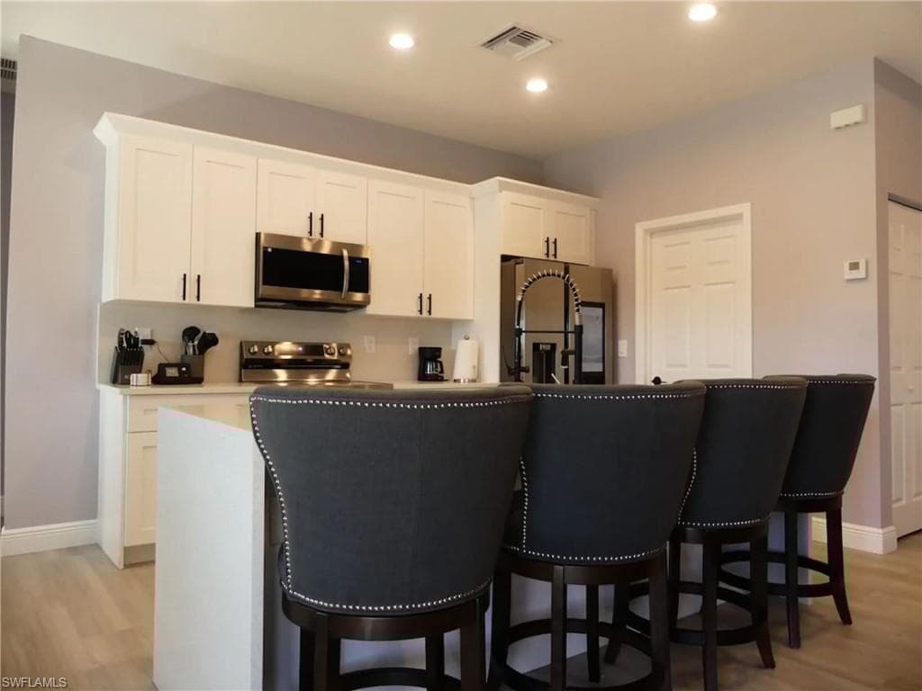 822 20th St, Cape Coral, FL 33909-4