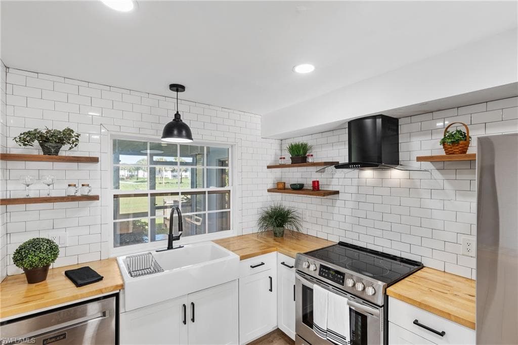 4000 Estero Bay Ln F25, Naples, FL 34112-11
