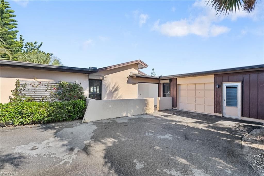 4000 Estero Bay Ln F25, Naples, FL 34112-1