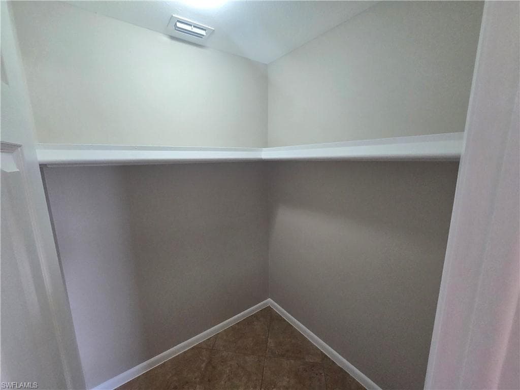 1404 15th St, Cape Coral, FL 33990-13