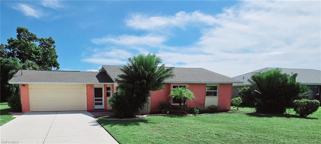 1404 15th St, Cape Coral, FL 33990-2