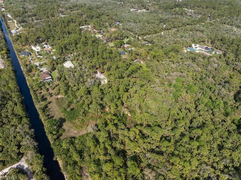 810 20th Ave NW, Naples, FL 34120-5