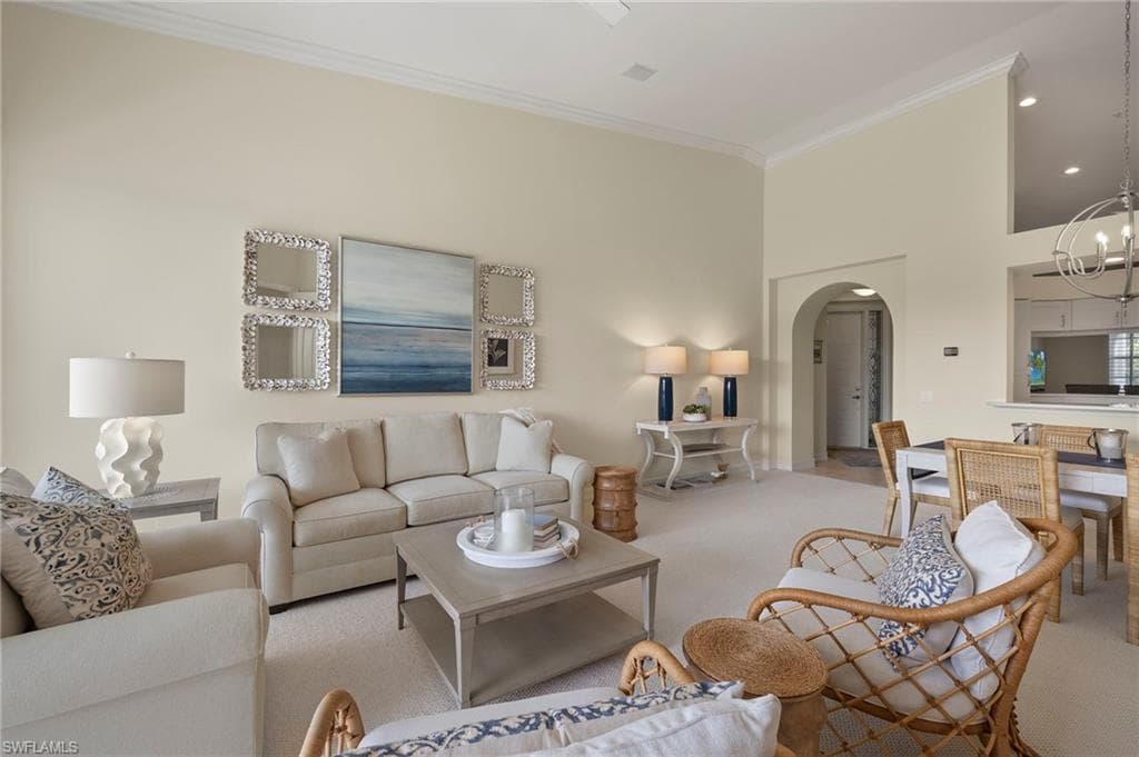 815 Bentwater Cir 203, Naples, FL 34108-9