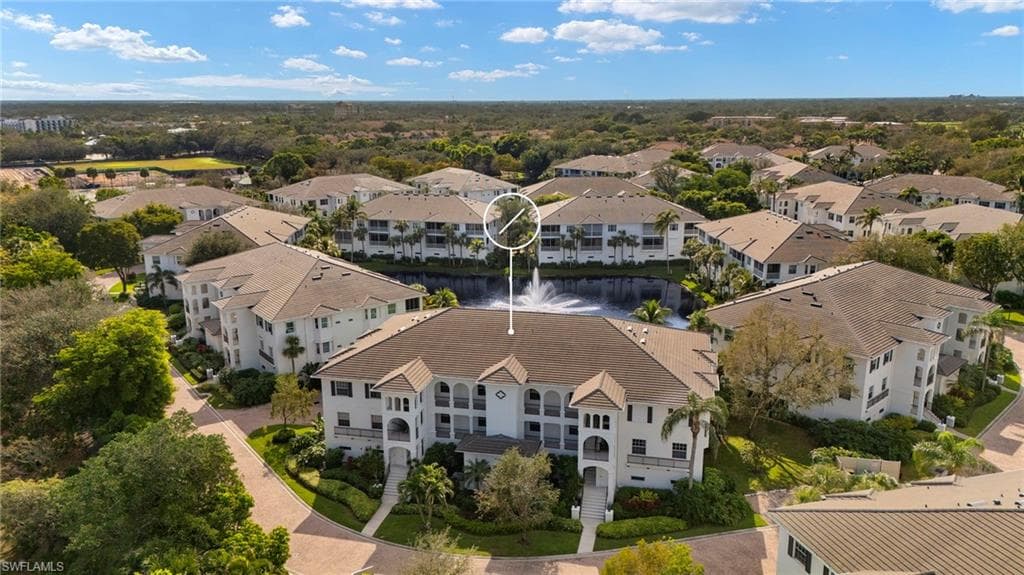 815 Bentwater Cir 203, Naples, FL 34108-19