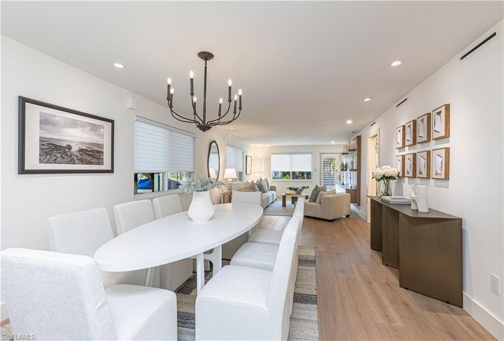 320 14th Ave S 320e, Naples, FL 34102-9