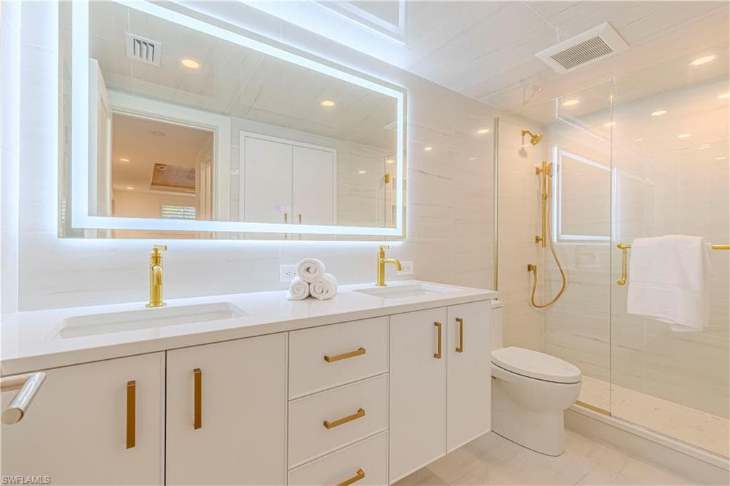 320 14th Ave S 320e, Naples, FL 34102-12
