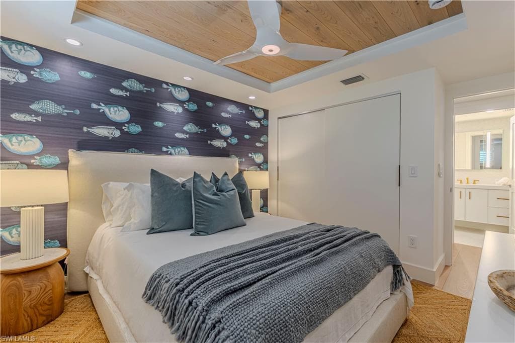 320 14th Ave S 320e, Naples, FL 34102-13
